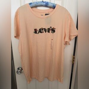 Levi's Peach Short Sleeve Tee